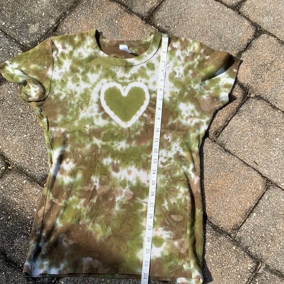 GREEN TIE DYE OTOMIX HEART SHORT SLEEVE SHIRT, SIZE MEDIUM - Picture 6 of 6